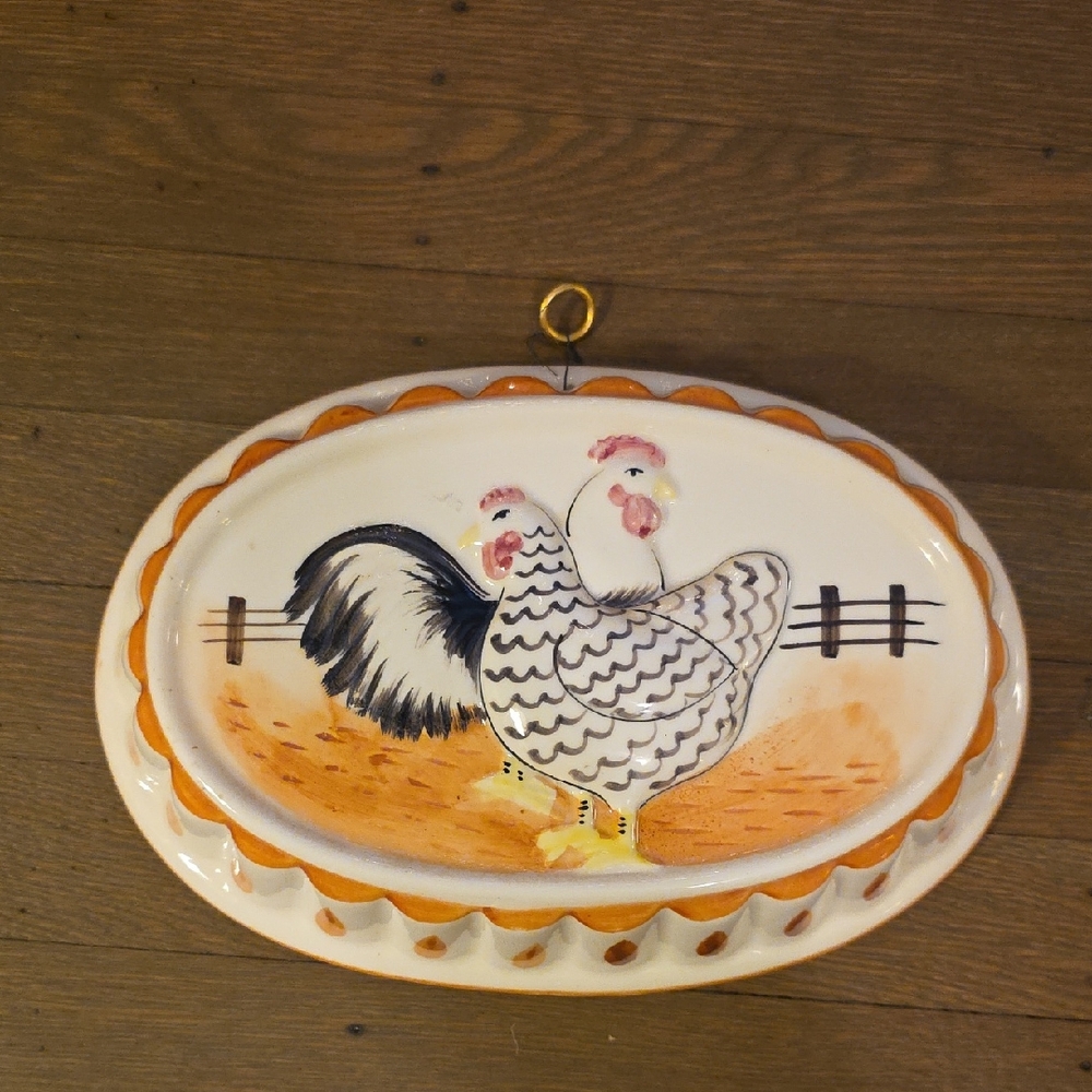 Gailstyn-Sutton :Towle Chicken & Hen Hand Painted Ceramic Jello Mold. Vintage